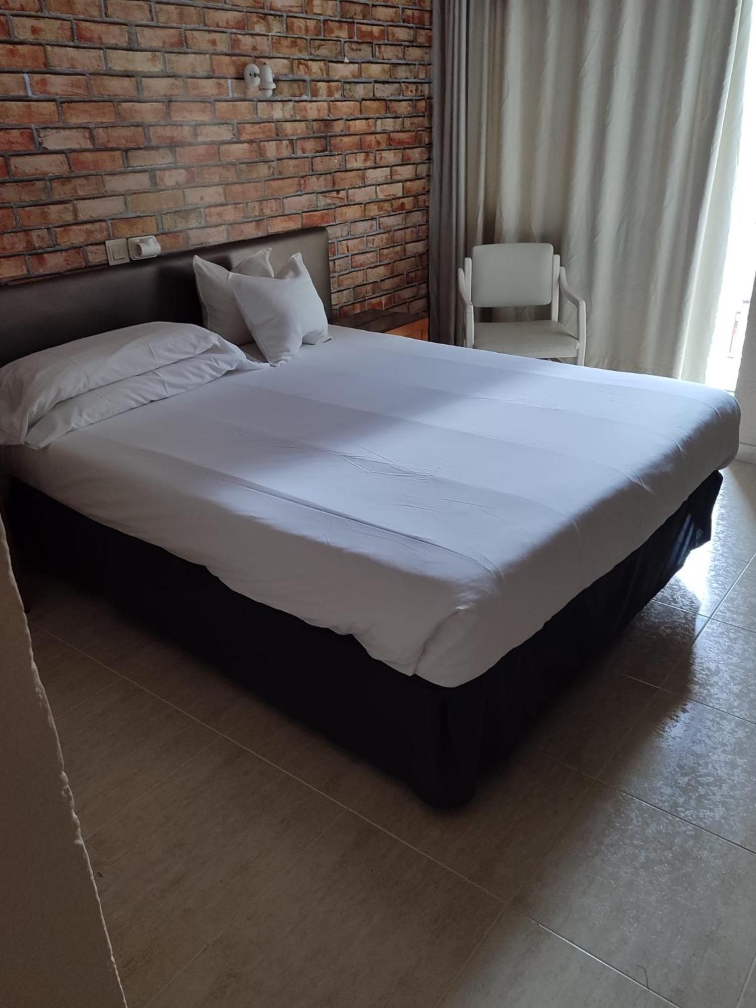 Hostal Mar Del Plata (Adults Only) El Arenal  Extérieur photo